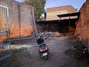  Warehouse For Rent in Saini Pura