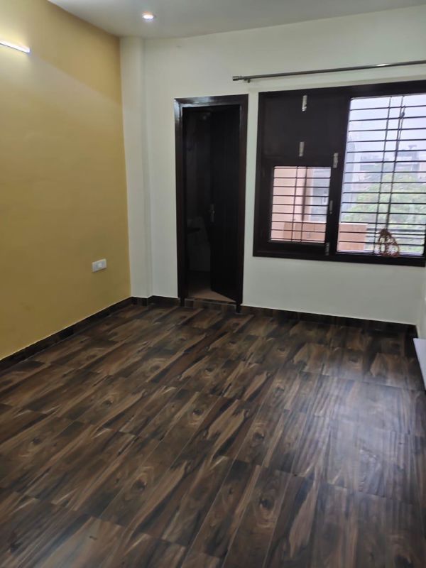 2 BHK + Pooja Room Builder Floor For Rent in Unitech South City II