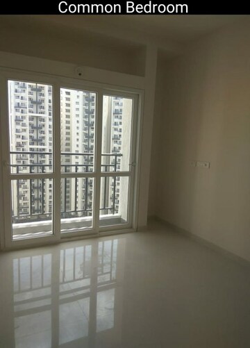 Room in 3 BHK Apartment at Godrej Infinity, Keshav Nagar – for Sale