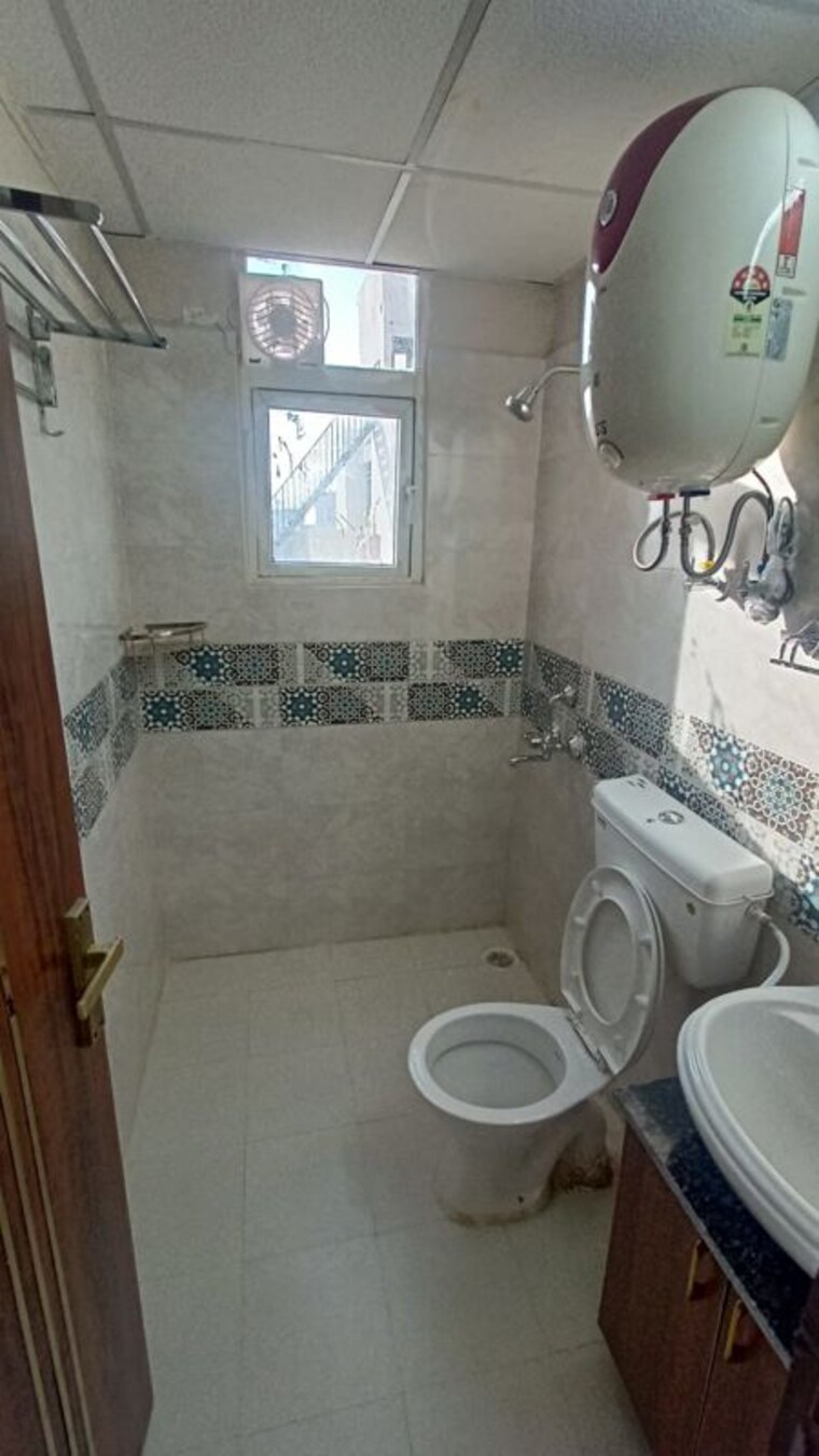 Bathroom, signature-global-prime 2 Bedroom 573 Sq.Ft. Apartment In Sector 63a Gurgaon 9972620