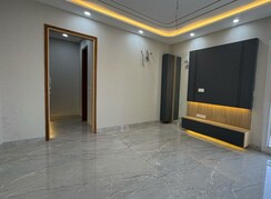 3 BHK + Servant Room Builder Floor For Sale in Sector 7