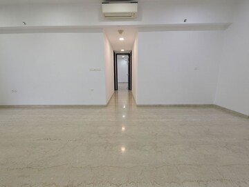 Room in 3 BHK Apartment at Lodha Kiara, Worli – for Rent