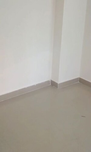 Room in 3 BHK Apartment at Amrapali Centurian Park, Tech Zone 4 Greater Noida – for Sale