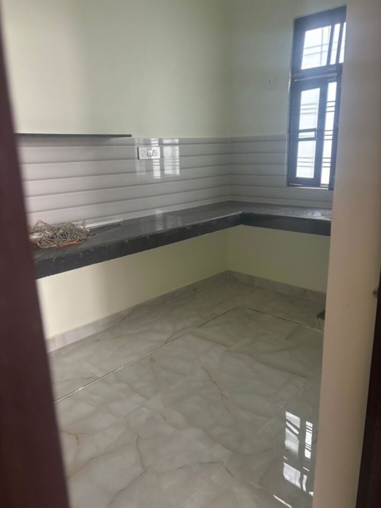 Room, mahanagar 2 Bedroom 1000 Sq.Ft. Independent House In Mahanagar Lucknow 9972729
