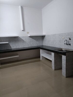 Kitchen in 2 BHK Independent House at Mahanagar – for Rent
