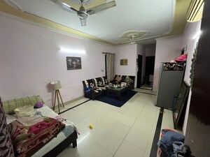 Team Area in 1 BHK Builder Floor at Ardee City, Sector 52 – for Rent