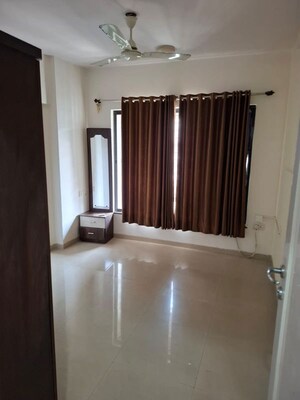 Room in 2 BHK Apartment at Chakala – for Rent