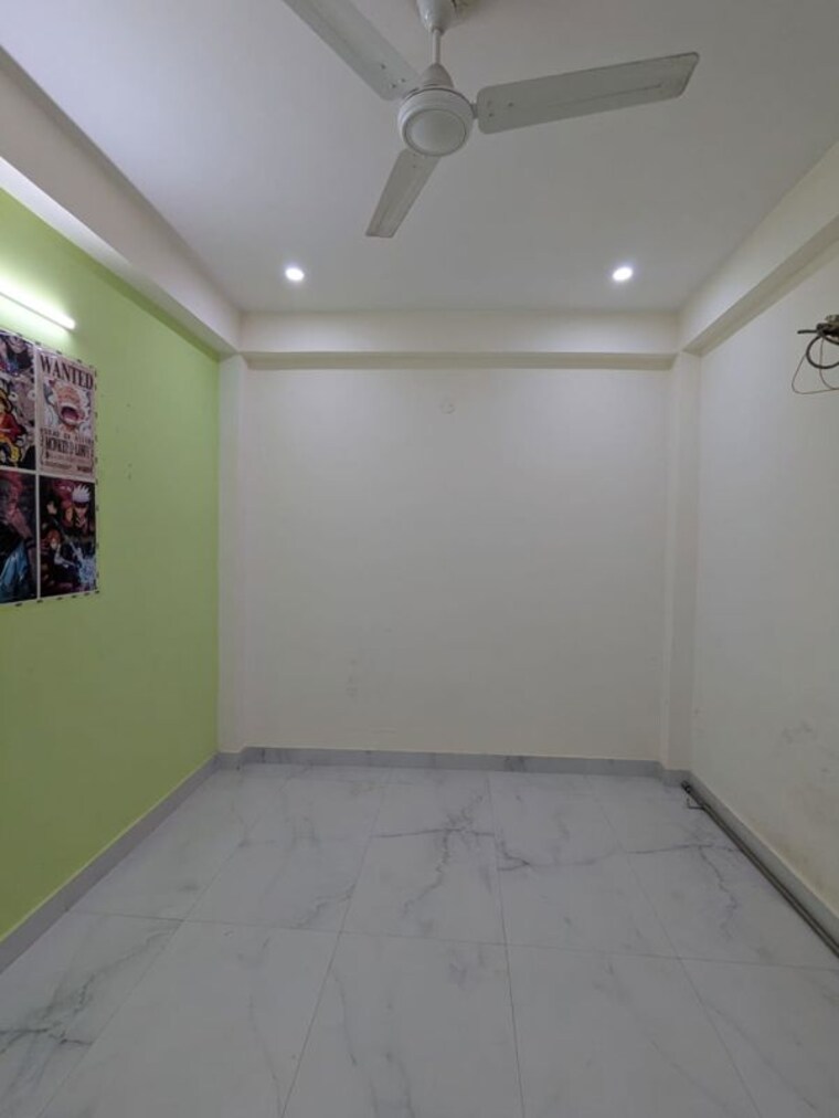 Room, saket 2 Bedroom 1001 Sq.Ft. Builder Floor In Saket Delhi 9972805