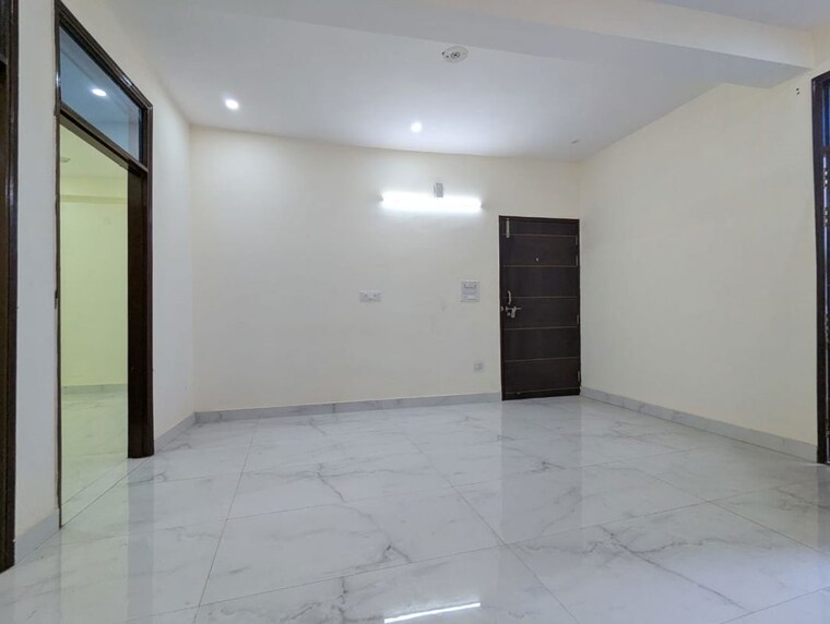 Room, saket 2 Bedroom 1001 Sq.Ft. Builder Floor In Saket Delhi 9972805
