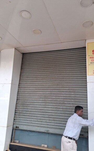  Shop For Sale in Andheri CHS, Andheri West