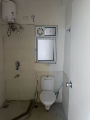 Bathroom in 3 BHK Apartment at Moti Nagar – for Rent