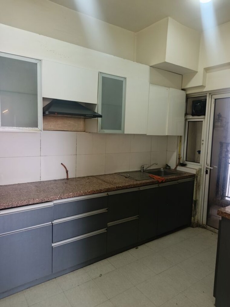 Kitchen, moti nagar 3 Bedroom 1568 Sq.Ft. Apartment In Moti Nagar Delhi 9972808