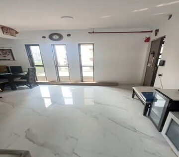 Room in 2 BHK Apartment at Matunga East – for Rent