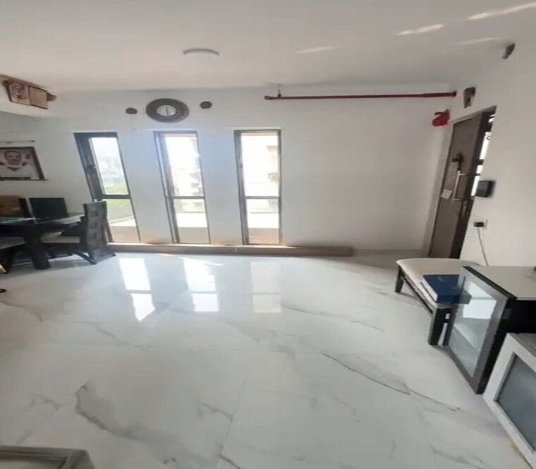 Room, matunga east 2 Bedroom 850 Sq.Ft. Apartment In Matunga East Mumbai 9972827