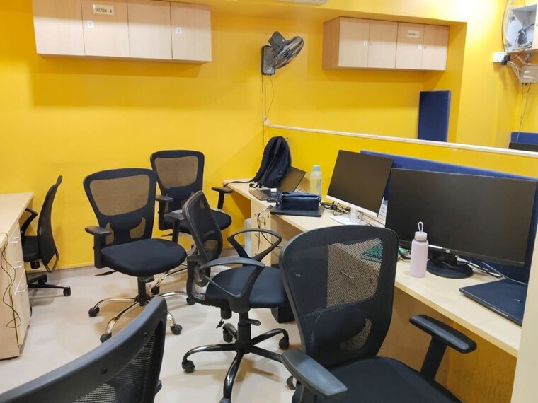 Team Area, shivai-plaza Commercial Office Space 500 Sq.Ft. In Andheri East Mumbai 9120951