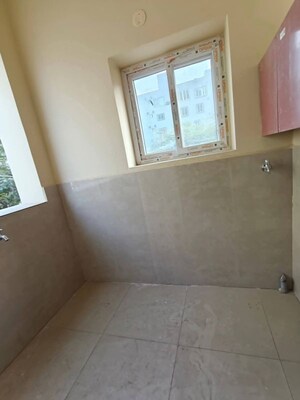 Room in 3 BHK Apartment at Banjara Hills – for Rent