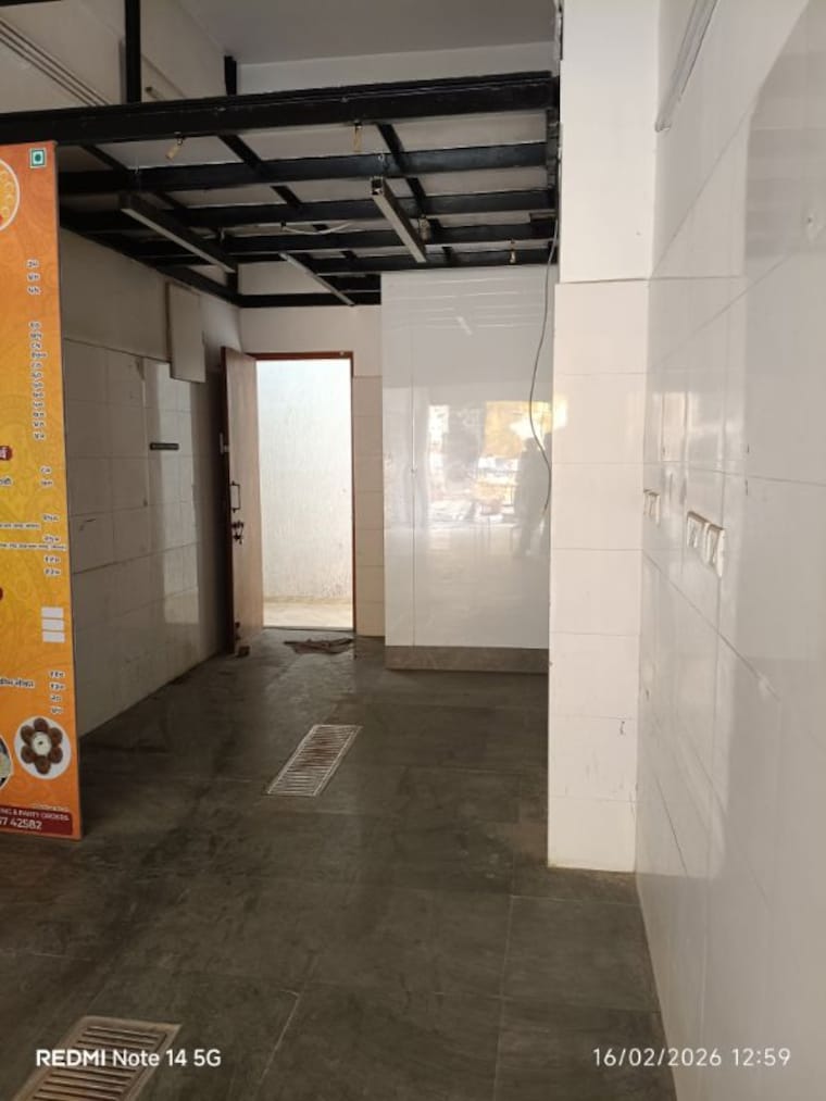 undefined, naupada Commercial Shop 350 Sq.Ft. In Naupada Thane 9972958