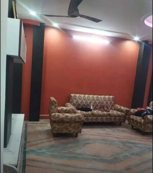 Living Room in 2 BHK Apartment at Hazratganj – for Rent