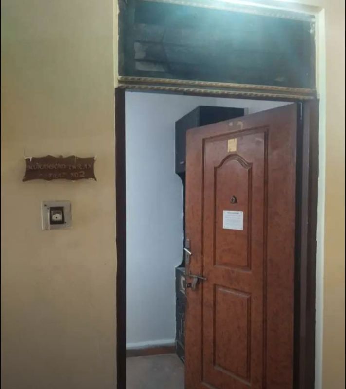 2 BHK + Pooja Room Apartment For Rent in Hazratganj