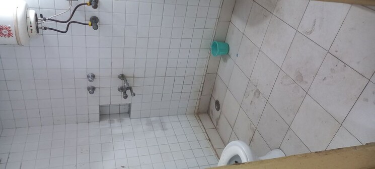 Attached Bathroom, ip extension 2 Bedroom 950 Sq.Ft. Apartment In Ip Extension Delhi 9972965