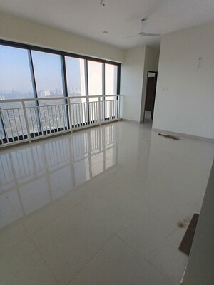 Room in 2 BHK Apartment at Dynamix Divum, Malad East – for Rent