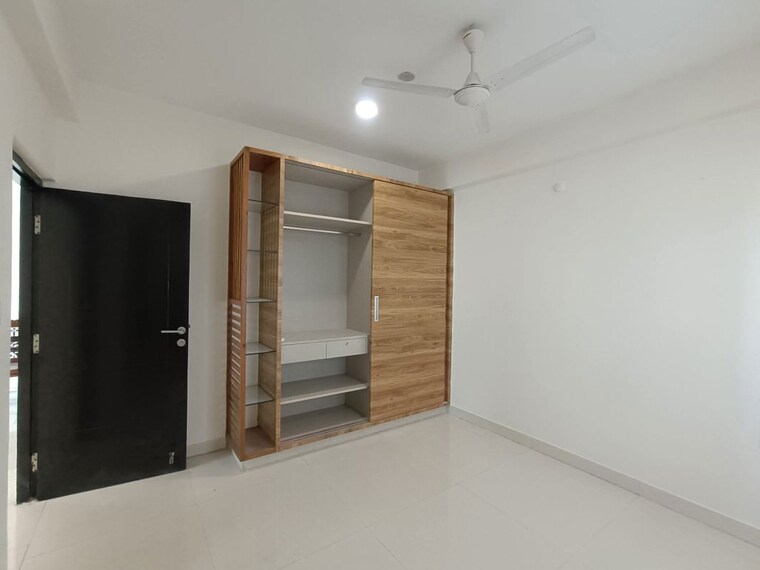Room, somajiguda 3 Bedroom 1750 Sq.Ft. Apartment In Somajiguda Hyderabad 9972988