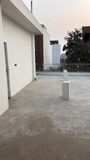 Building Lobby in 3 BHK Independent House at Dayal Friends Colony, Amar Shaheed Path – for Rent