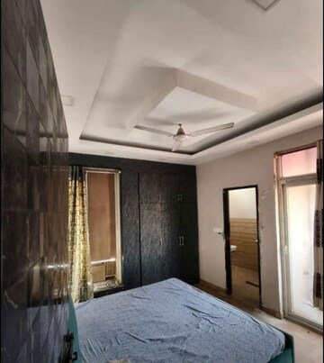 Bedroom in 3 BHK Apartment at Gomti Nagar – for Rent