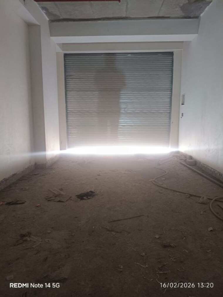 Room, lakhani-empire-dynasty Commercial Shop 800 Sq.Ft. In Panch Pakhadi Thane 9973027