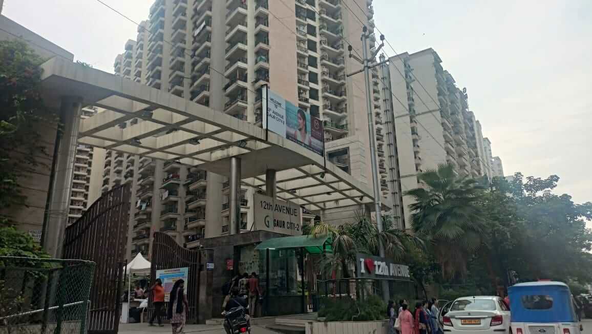 2 BHK Apartment For Sale in Gaur City 2 - 12th Avenue
