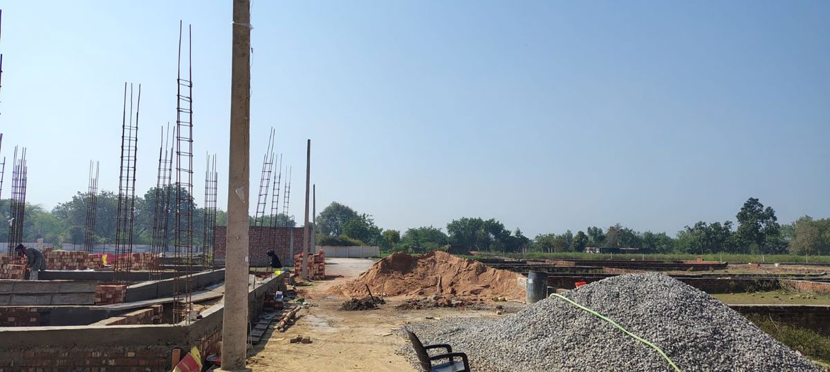 Plot For Sale in Raebareli Road