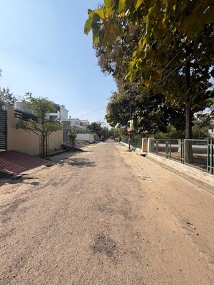 6+ BHK Independent House – Exterior View View at Unitech South City, South City - for Sale