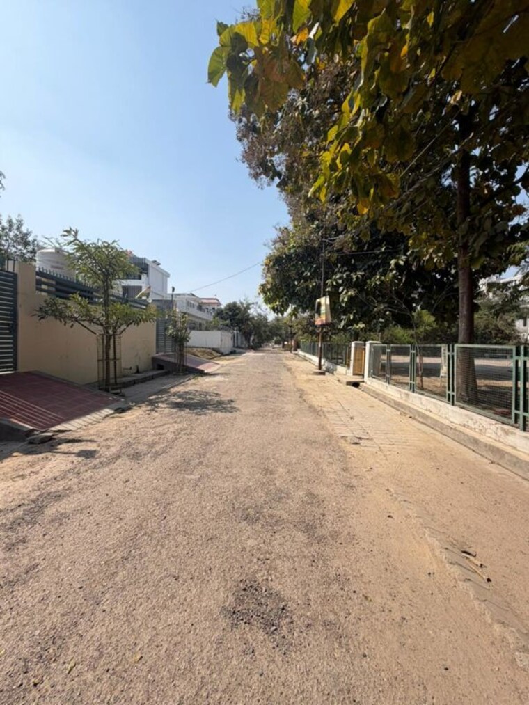 Exterior View, unitech-south-city 6+ Bedroom 3200 Sq.Ft. Independent House In South City Lucknow 9973032