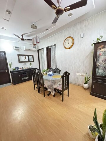 Living Room in 4 BHK Villa at Vastu Apartments, Sector 55 – for Rent