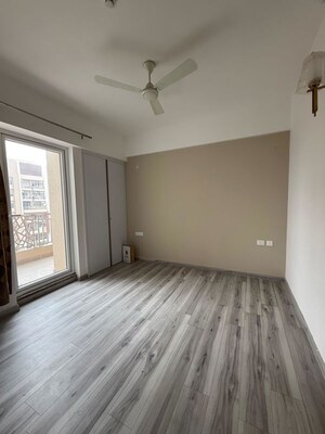 Room in 4 BHK Apartment at ABA Ivy County, Sector 75 – for Sale