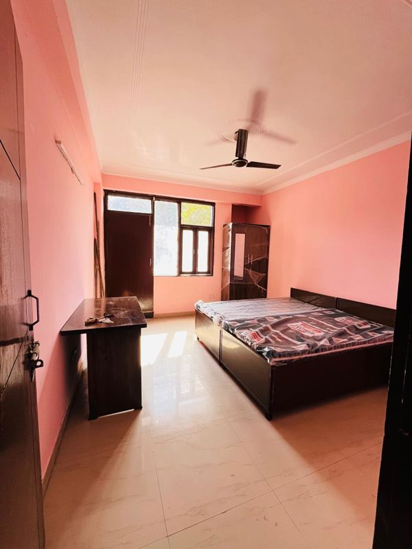 2 BHK + Study Room Builder Floor For Rent in Saket