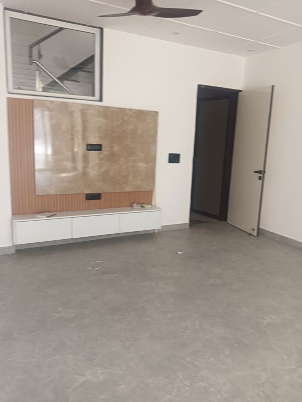 1 BHK 800 Sq.Ft. Villa in Gaur Yamuna City