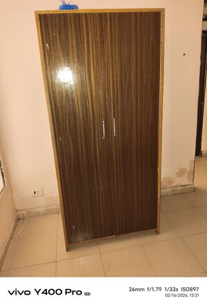 Room in 2 BHK Apartment at OP Floridaa, Sector 82 – for Rent