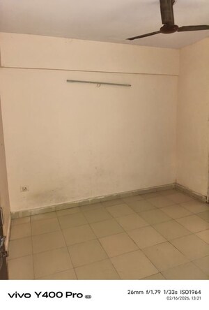 Room in 2 BHK Apartment at OP Floridaa, Sector 82 – for Rent