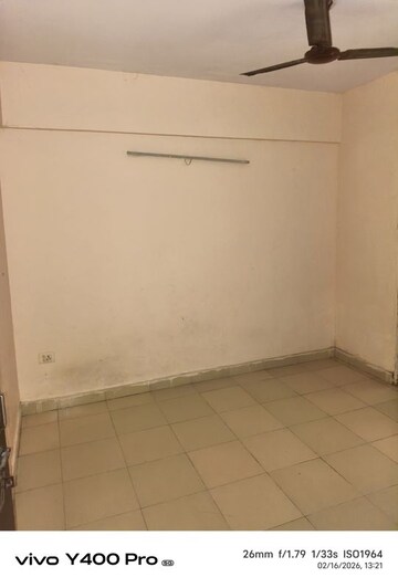 Room in 2 BHK Apartment at OP Floridaa, Sector 82 – for Rent