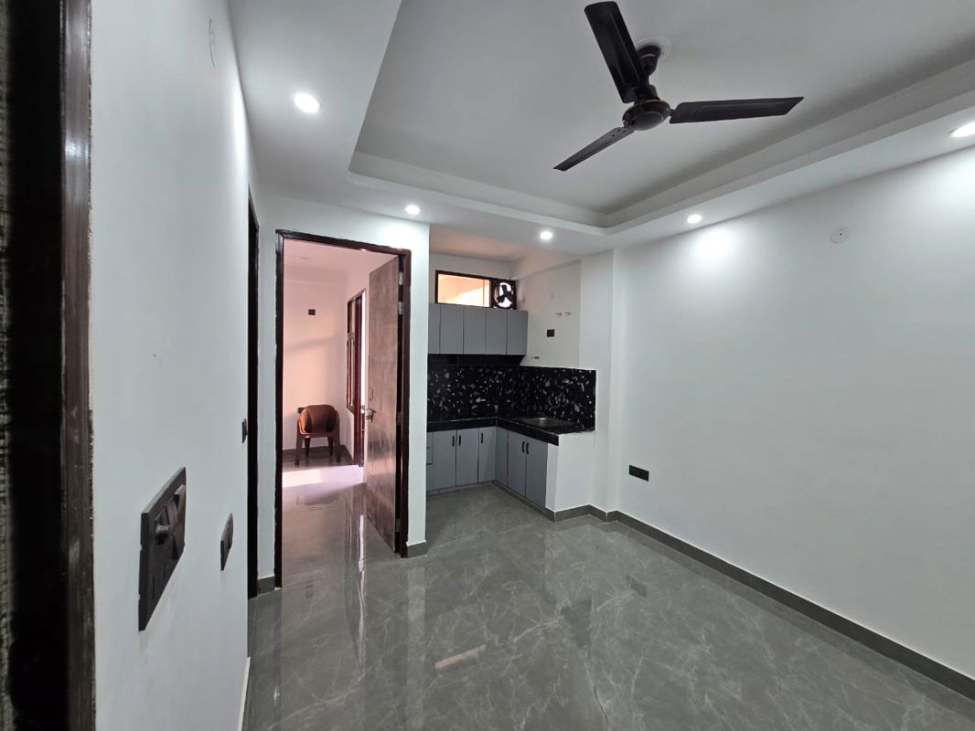 1 BHK + Servant Room Builder Floor For Rent in Chattarpur