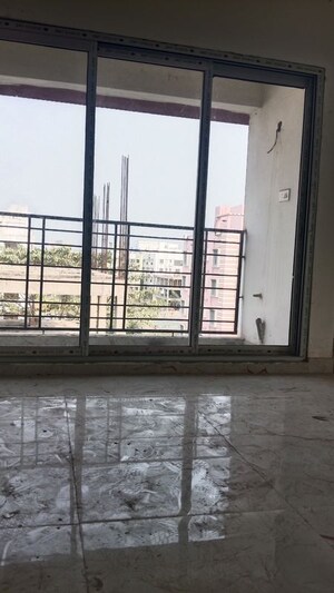 Room in 3 BHK Apartment at Natural Awas, Chinar Park – for Sale
