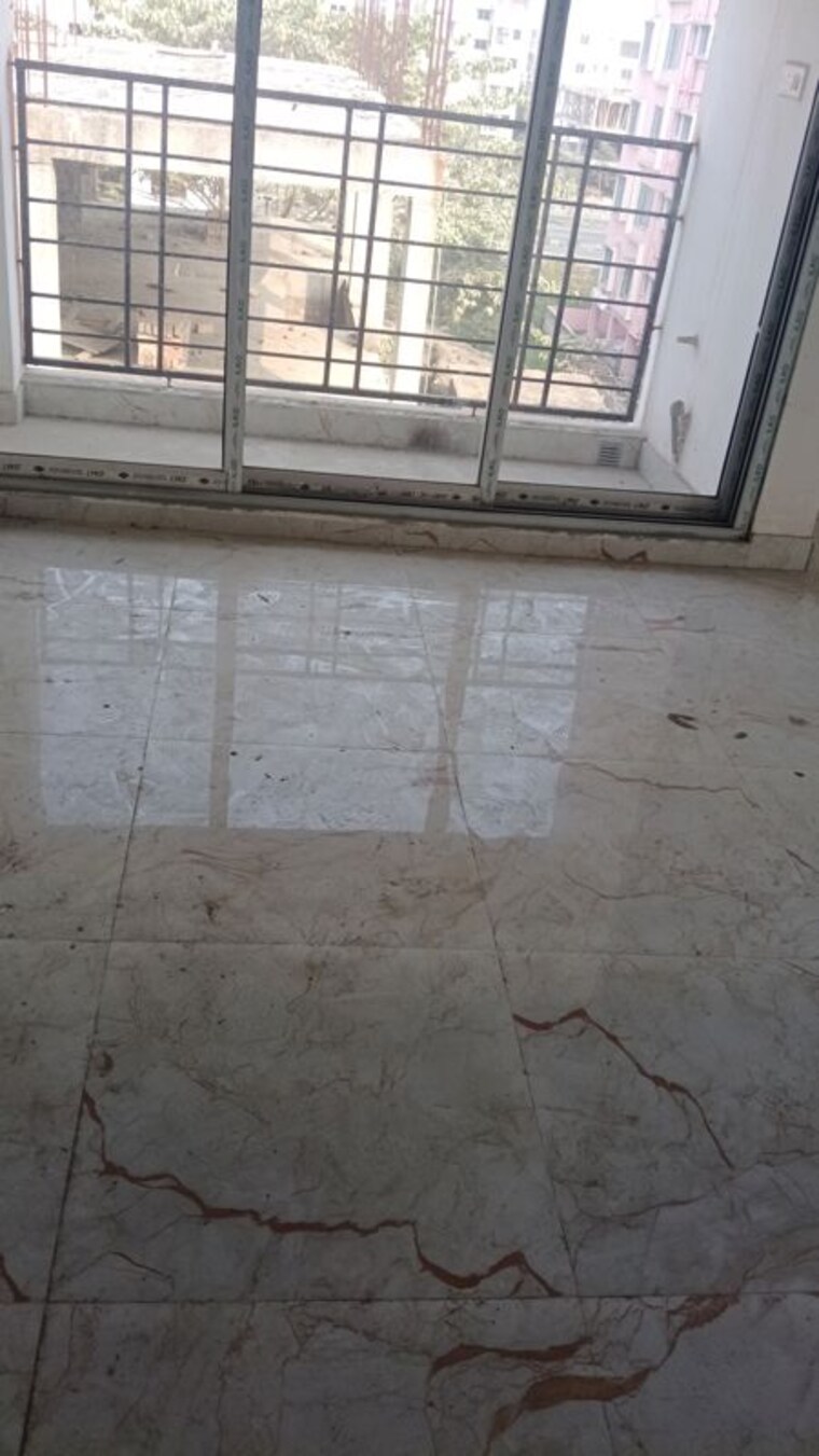 Balcony, natural-awas 3 Bedroom 1230 Sq.Ft. Apartment In Chinar Park Kolkata 9973063