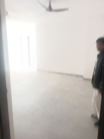 Room in 2 BHK Villa at Gaur Yamuna City, Gaur Yamuna City – for Rent