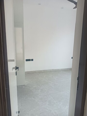 Room in 2 BHK Villa at Gaur Yamuna City, Gaur Yamuna City – for Rent