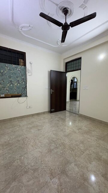 Room in 1 BHK Builder Floor at Chattarpur – for Rent