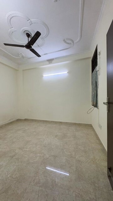 Room in 1 BHK Builder Floor at Chattarpur – for Rent