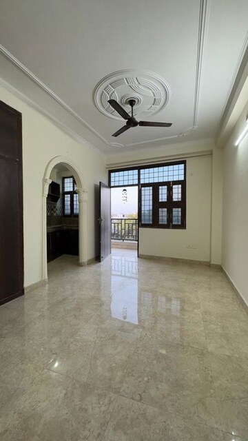 Living Room in 1 BHK Builder Floor at Chattarpur – for Rent