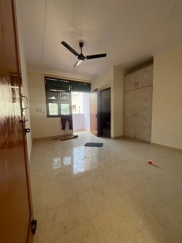 Room in 2 BHK Builder Floor at Chattarpur – for Rent