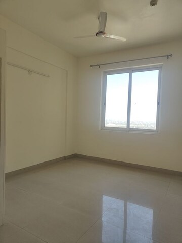 Room in 2.5 BHK Apartment at Alphacorp Gurgaon One 84, Sector 84 – for Sale